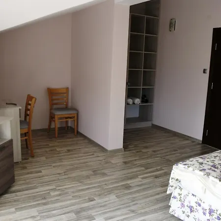 Casa de hóspedes Family Neliya 3*